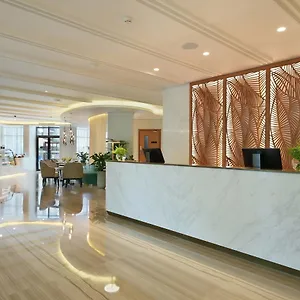 Otel Arabian Park Dubai, An Edge By Rotana, Dubai